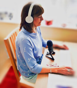 Linda Deacon Owner of Inflow Hypnotherapy
